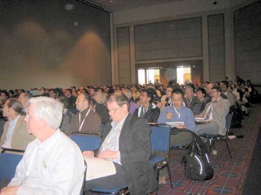 Capacity audience at Session X8